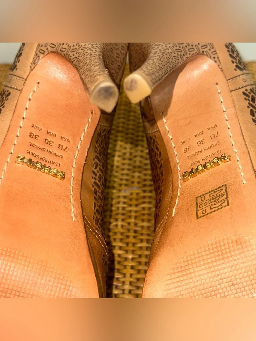 SCHUTZ peep toe